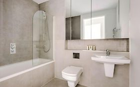 Sonder By Marriott Bonvoy Britain Quay Apartments Grand Canal Square